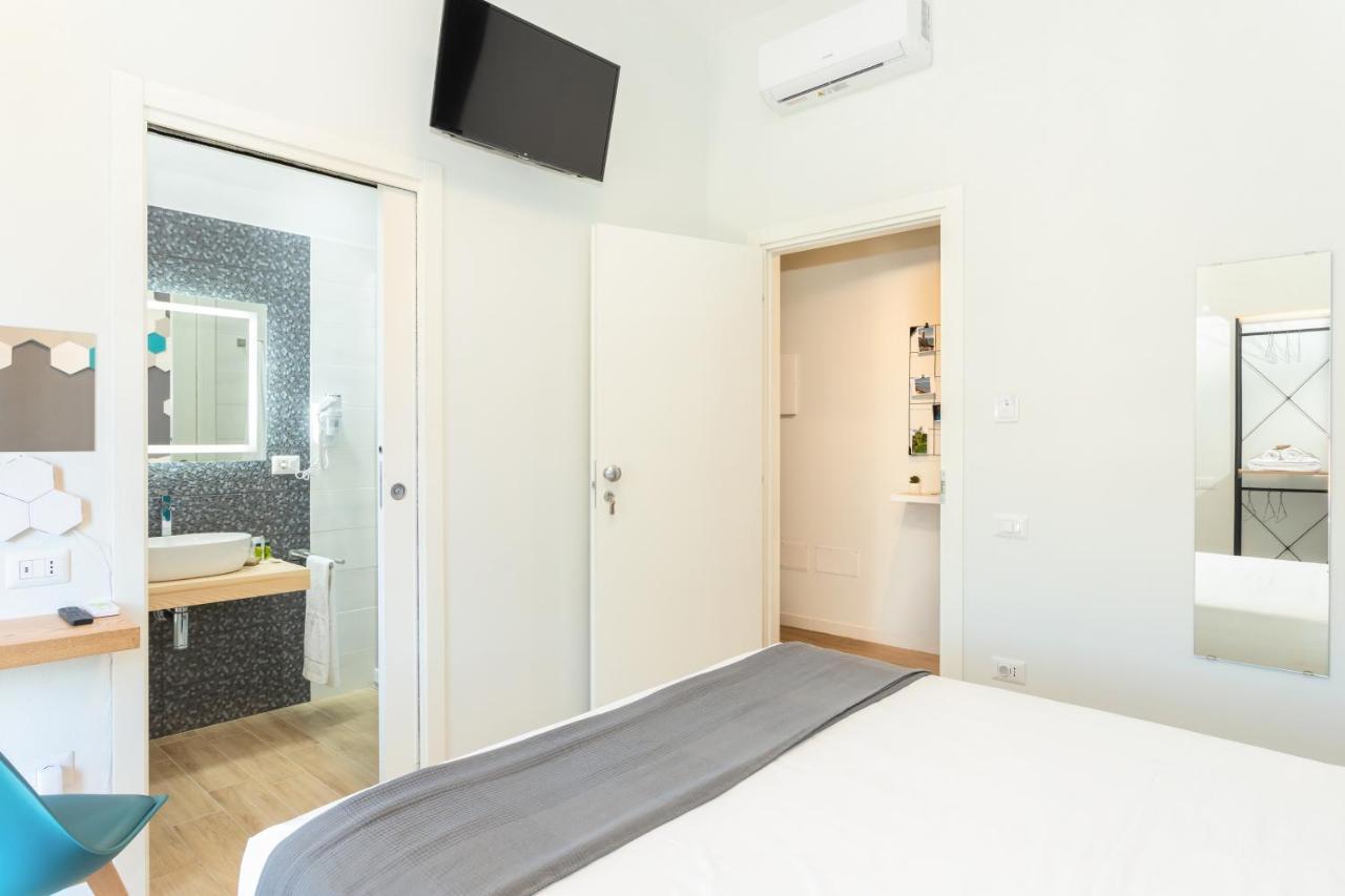 Domus Laetitiae Rooms & Apartments Quartu SantʼElena Exteriér fotografie