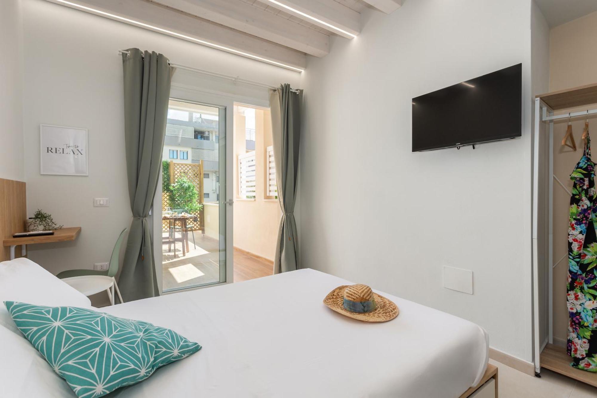 Domus Laetitiae Rooms & Apartments Quartu SantʼElena Exteriér fotografie